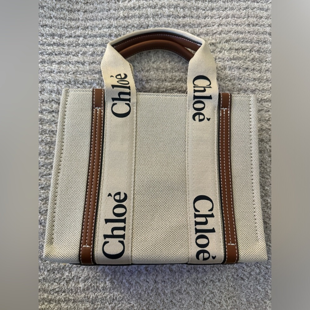 CHLOE Small Woody Logo Strap Linen Tote